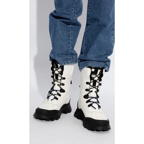 UGG Women's Adirondack Waterproof Meridian Hiker Boots White Size 8 NWOB - Picture 1 of 6